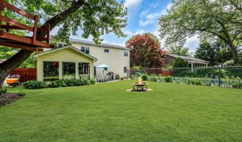 26 Allen Dr, Allentown, NJ 08501