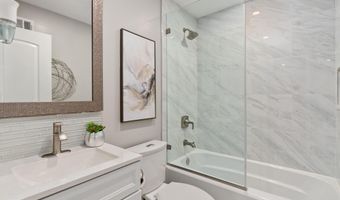 2504 WINDBREAK Dr, Alexandria, VA 22306
