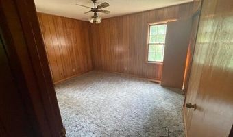 335 Bakers Chapel Church Rd, Big Sandy, TN 38221