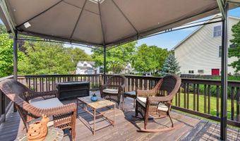 1000 Louis Ave, Algonquin, IL 60102