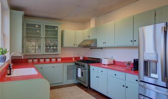 6 Price's Cove Ave, Newport, RI 02840