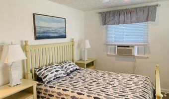 542 Ocean Ave, Wells, ME 04090