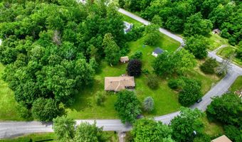 13 Birk St, Acra, NY 12405