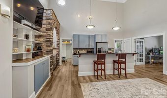 611 E 37th St, Charlotte, NC 28205