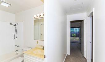 1366 Manu Aloha St, Kailua, HI 96734