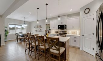 201 Thoroughbred Ln, Auburn, IN 46706