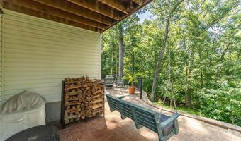 414 Arbor Glen Dr, Ballwin, MO 63021