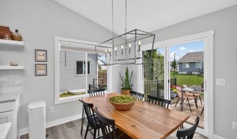 3624 NE Winding Trail Dr, Ankeny, IA 50021