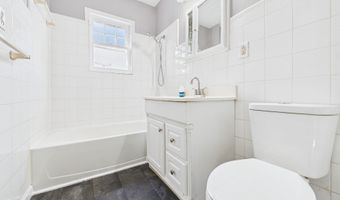 711 E 32nd St, Anderson, IN 46016