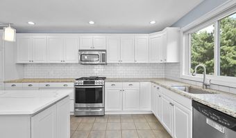 1303 Old Bridge Ln 1303, Bellingham, MA 02019