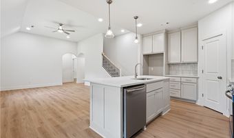 13 Salisbury Dr, Bella Vista, AR 72714