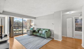 4500 S FOUR MILE RUN Dr 222, Arlington, VA 22204