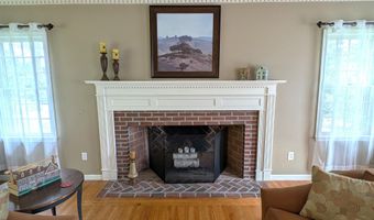 1 Brimstone Hill Rd, Amherst, NH 03031