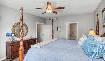 1408 Ledges Dr, Ames, IA 50010