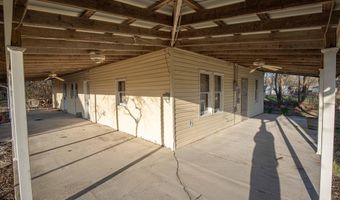 13 W Dade 22, Arcola, MO 65603