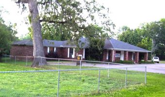 170 S 4TH St, Ashdown, AR 71822