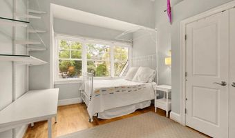 6512 RIDGE Dr, Bethesda, MD 20816