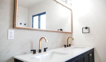 3017 Frontier Ave NE, Albuquerque, NM 87106