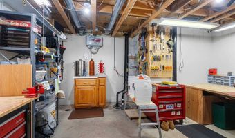 N254 MEADOWBREEZE Court, Appleton, WI 54915