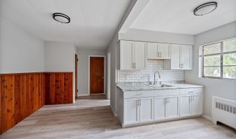 5855 Lathrop Pl, Cincinnati, OH 45224
