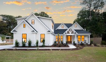 61 Tuscarora Ave, Beaufort, SC 29907