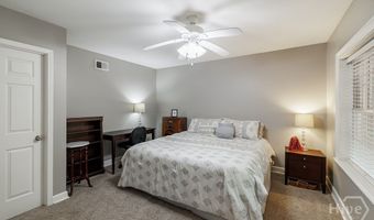 530 Westview Dr, Athens, GA 30606