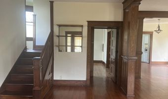 406 N Main St, Ada, OH 45810