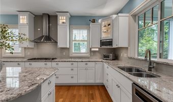 188 Reist St, Amherst, NY 14221