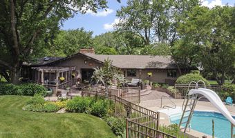 40484 Sunset Dr N, Antioch, IL 60002