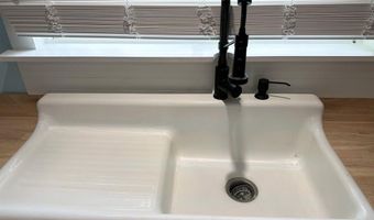 70 Pearl St, Bangor, ME 04401