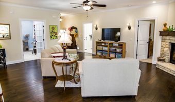 153 Berkshire Loop, Crossville, TN 38558