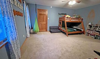 7 Staples Ct, Beesleys Point, NJ 08223