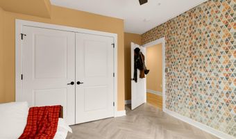 719 18TH St NE 719-1, Washington, DC 20002