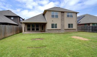 104 Gateway Dr, Alvarado, TX 76009