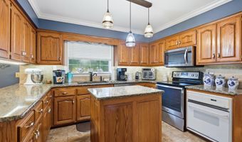 305 Brandon Dr, Beebe, AR 72012