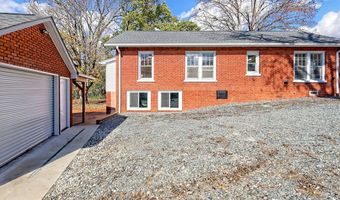 208 Bristol Ave 10&11, Andrews, NC 28901