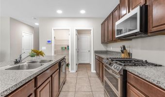 5149 WHITE CHICORY Dr, Apollo Beach, FL 33572