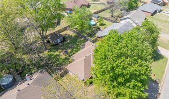633 Meadowbrook Dr, Alma, AR 72921