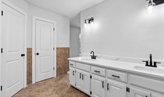 1332 Kingswood St, Alma, AR 72921
