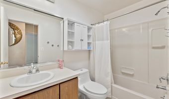 4 DEERFIELD Ct, Bordentown, NJ 08505