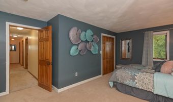 301 N Amherst Rd, Bedford, NH 03110