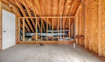 10 Greenwood Pl, Middletown, NJ 07748