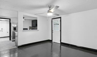 402 E Davis Ave, Alvarado, TX 76009