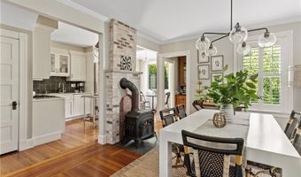 21 John St, Newport, RI 02840