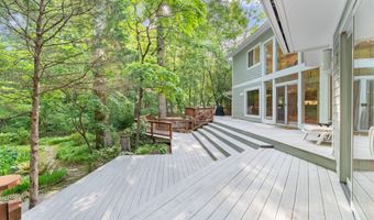 6829 LITTLE RIVER Tpke, Annandale, VA 22003
