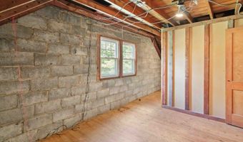 5 Fanwood Ct, West Milford, NJ 07421