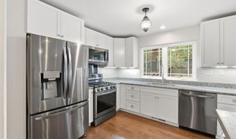 2136 Silver Dr, Arnold, CA 95223