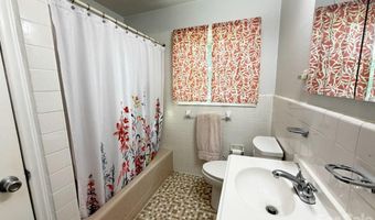 1327 Dresden Dr W, Charlotte, NC 28205
