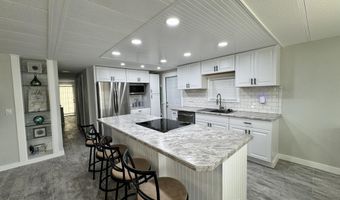 805 Wren Cir, Barefoot Bay, FL 32976