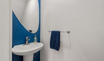 15 Ash St 15, Belmont, MA 02478